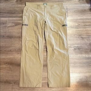 LL Bean Mens Cresta Hiking Cargo Pants Khaki Nylon Zip Pockets Size 40 x 34